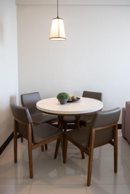 Mactan Newtown Condo With Free Airport Pickup Lapu-Lapu City Exterior foto