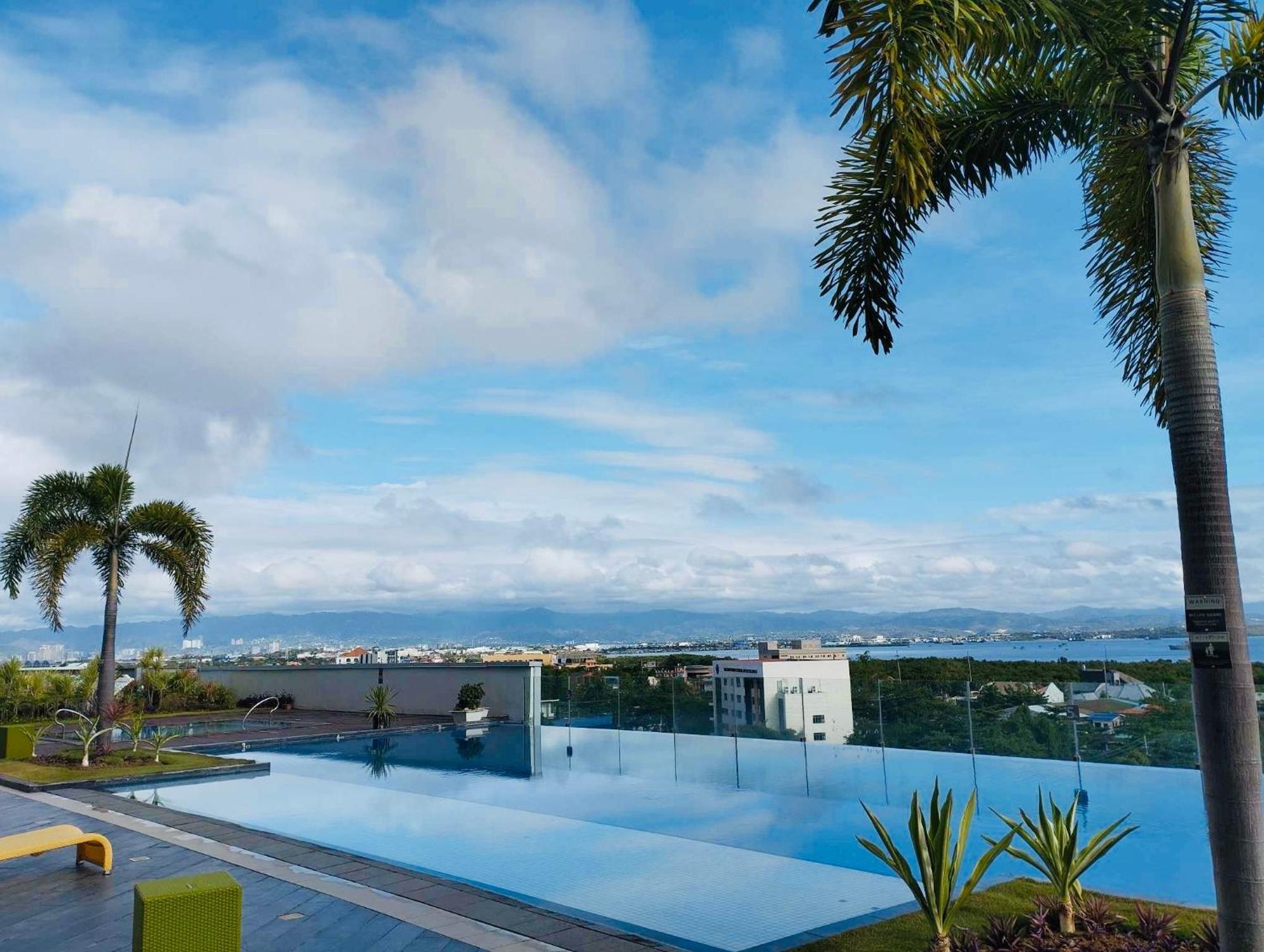 Mactan Newtown Condo With Free Airport Pickup Lapu-Lapu City Exterior foto
