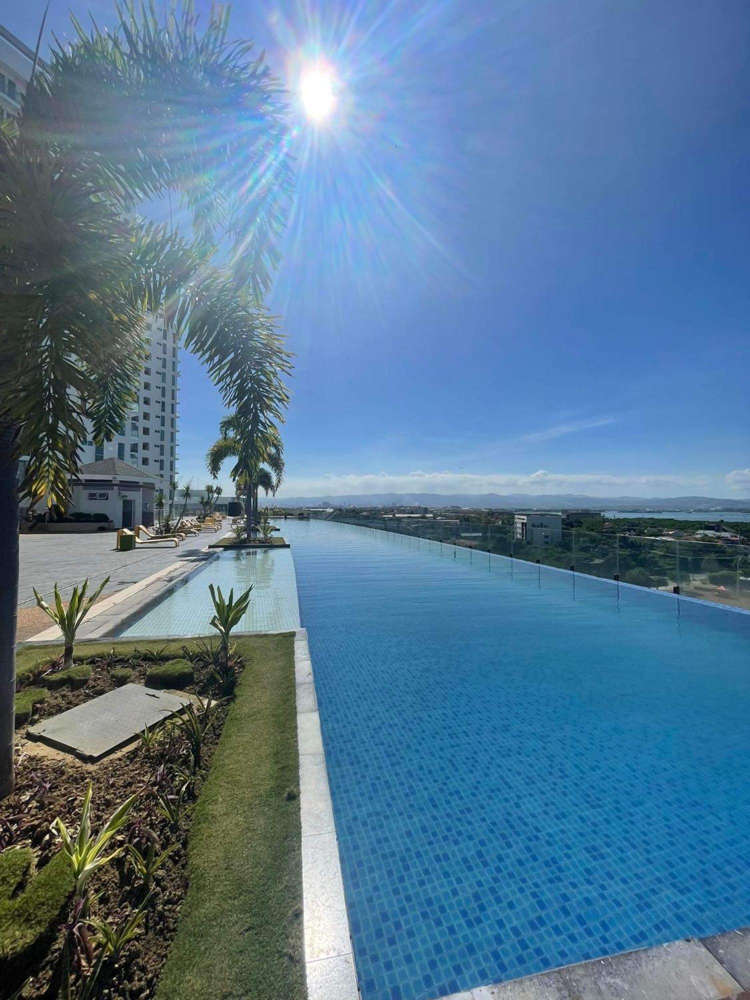 Mactan Newtown Condo With Free Airport Pickup Lapu-Lapu City Exterior foto